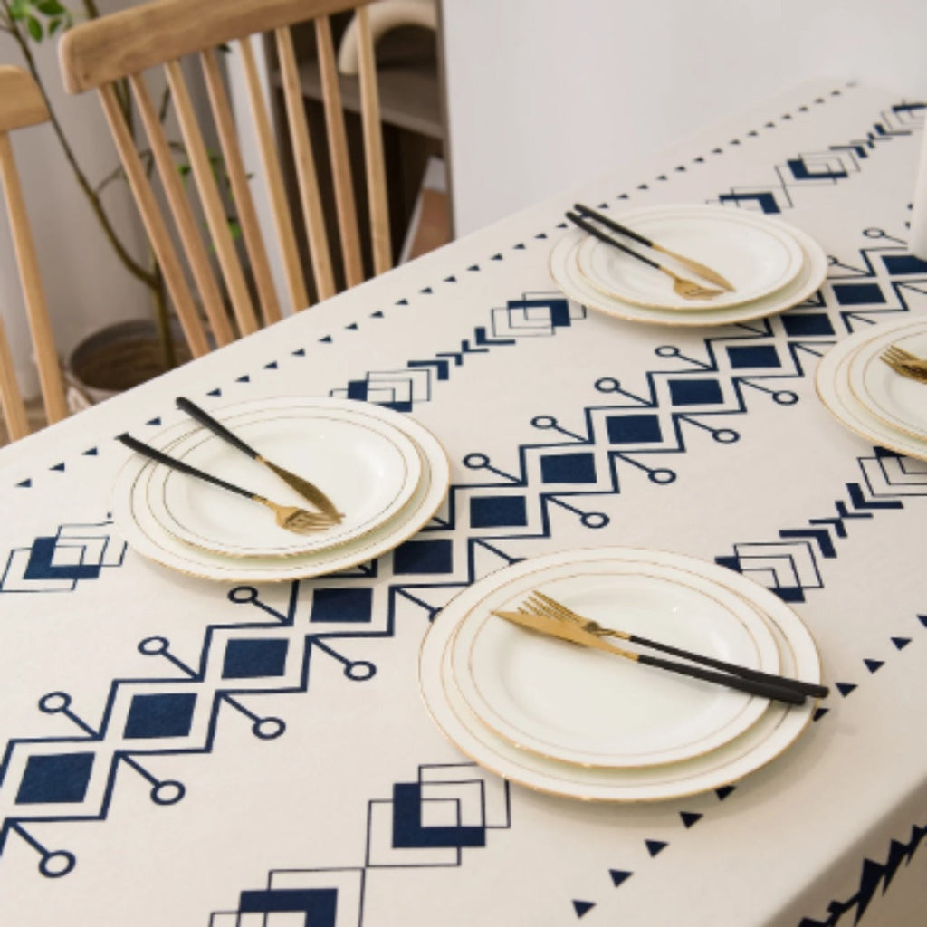Geometric Print Table Cover