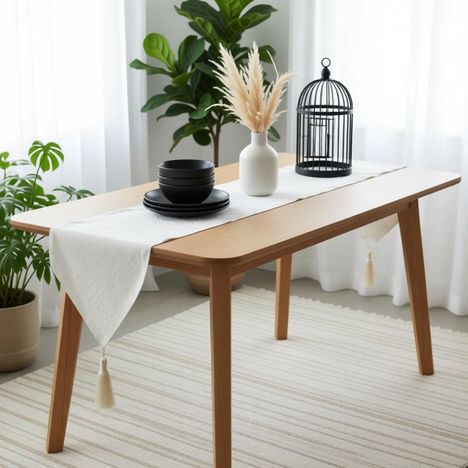 Champagne Glow Table Runner With 4 Mats